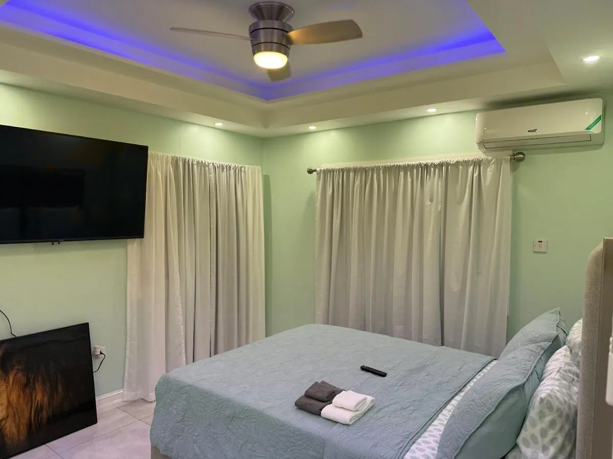 Vila Luxe Oasis Portmore Prázdninový dům